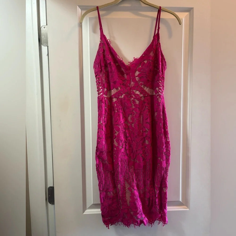 Hot pink lace dress - Picture 1 of 2